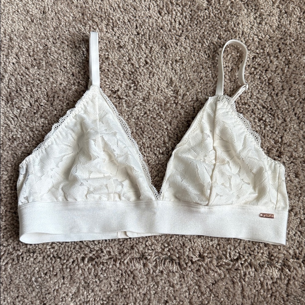 VS Pink Lace Bralette in Cream Small